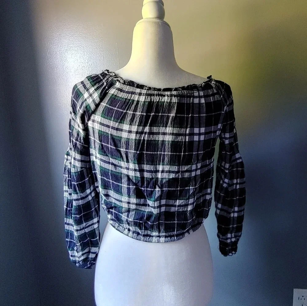Alcott Plaid Top - Picture 4 of 5